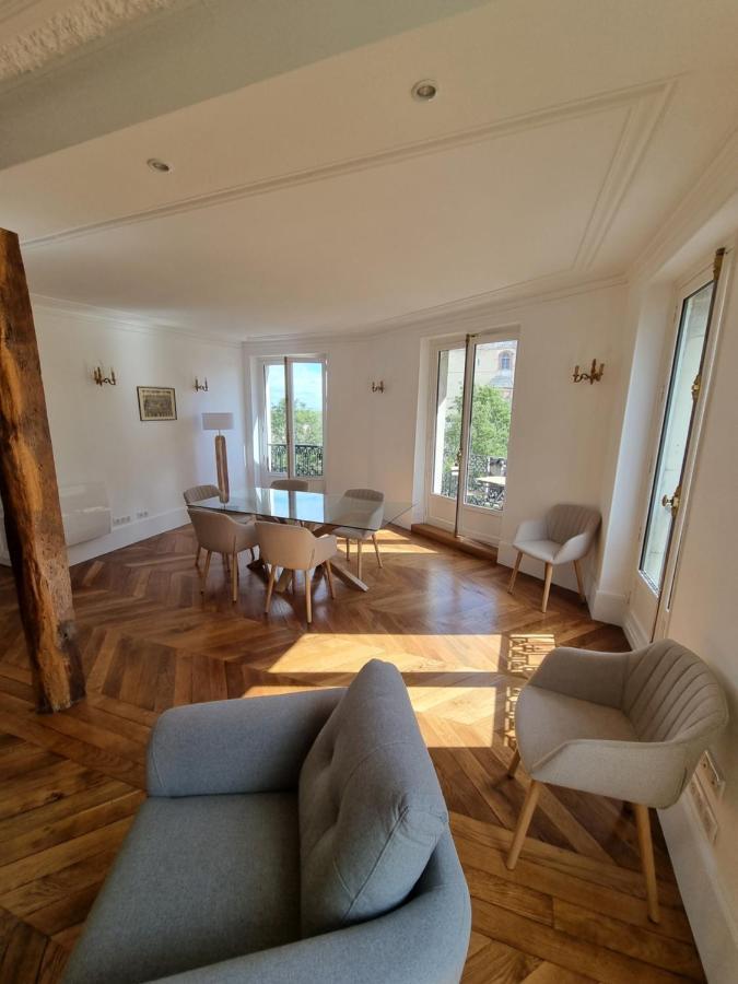 Face Chateau St Germain En Laye, Appartement 4 A 6 Personnes, 23 Min De Paris Champs-Elysees Saint-Germain-en-Laye Exterior foto